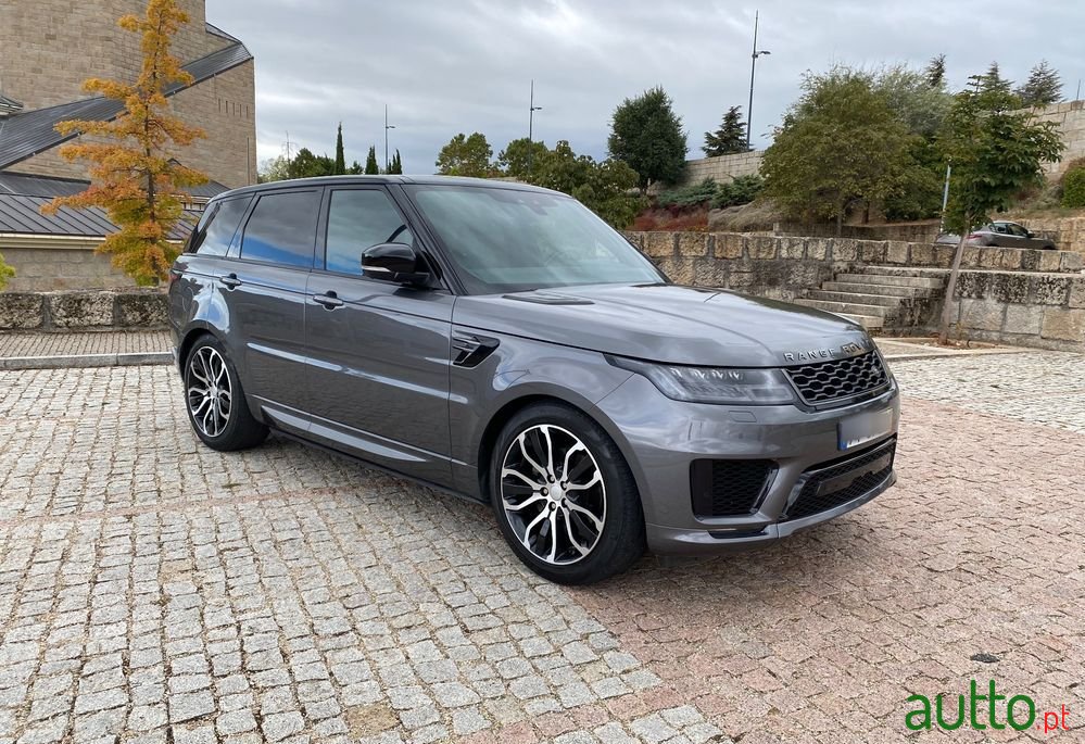2018' Land Rover Range Rover Sport photo #3