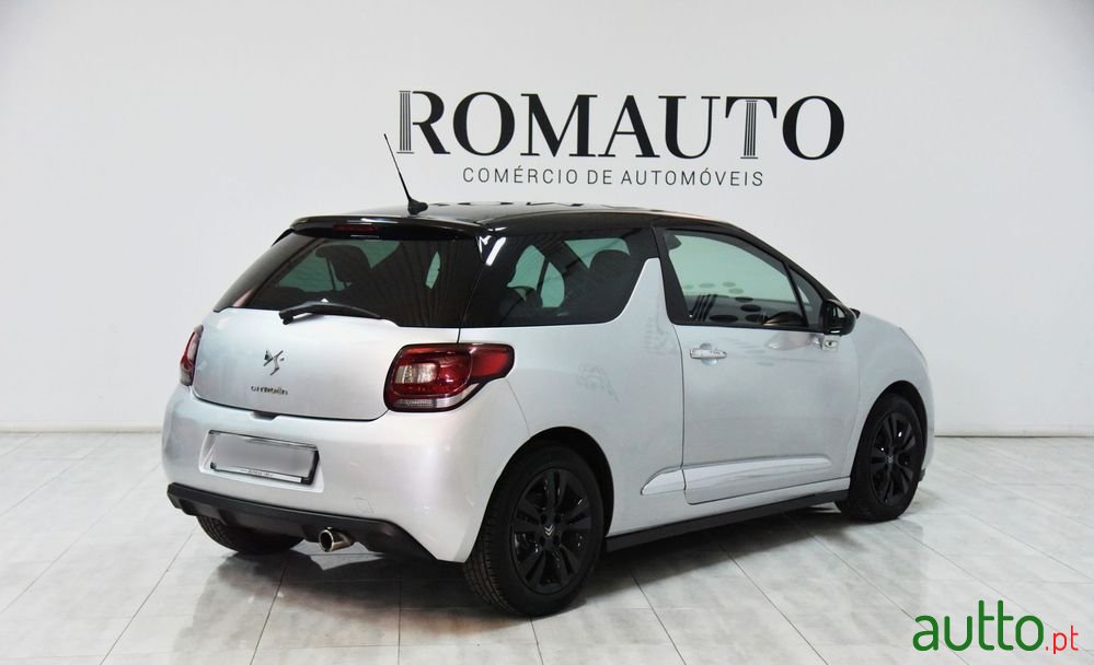2012' Citroen DS3 1.6 E-Hdi So Chic photo #4