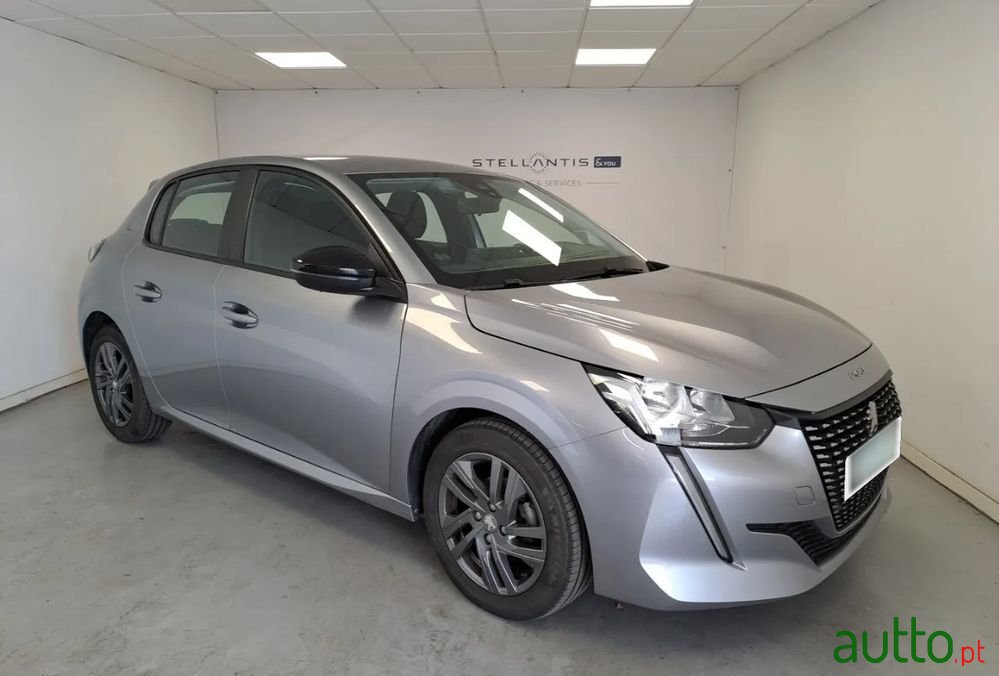 2022' Peugeot 208 photo #3