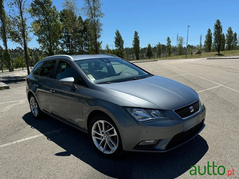 2014' SEAT Leon St photo #3