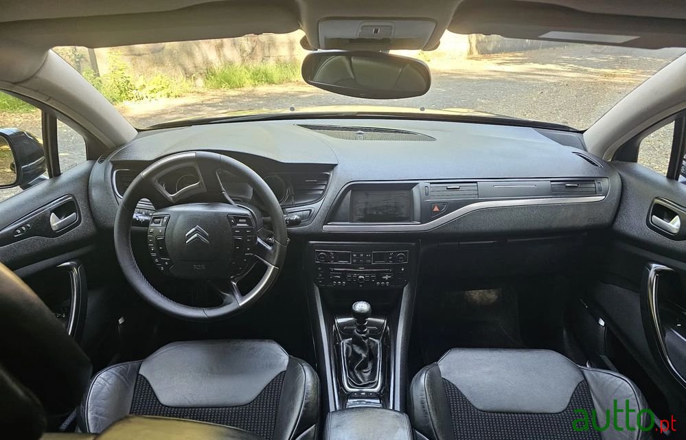 2009' Citroen C5 Tourer 2.2 Hdi Exclusive photo #4