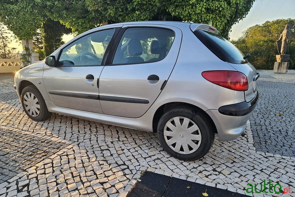 2001' Peugeot 206 photo #5