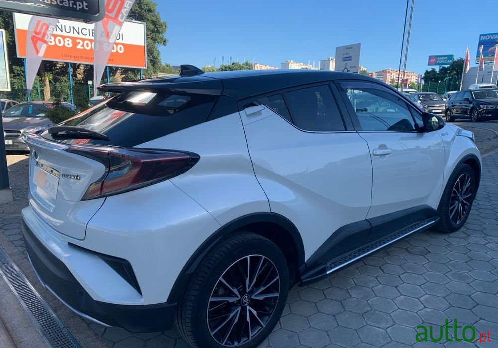 2018' Toyota C-HR photo #6