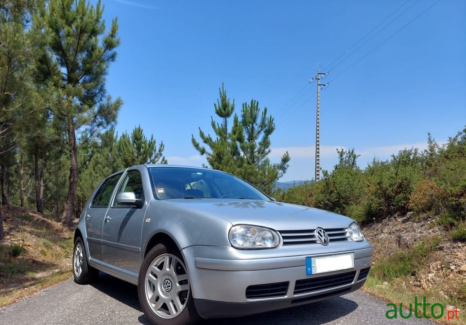 1998' Volkswagen Golf photo #1