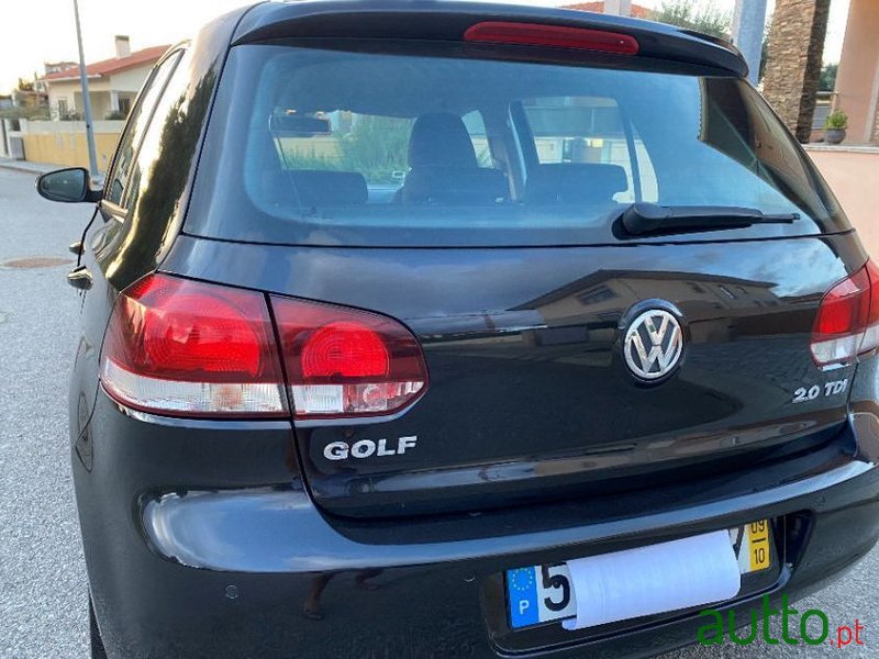 2009' Volkswagen Golf photo #1