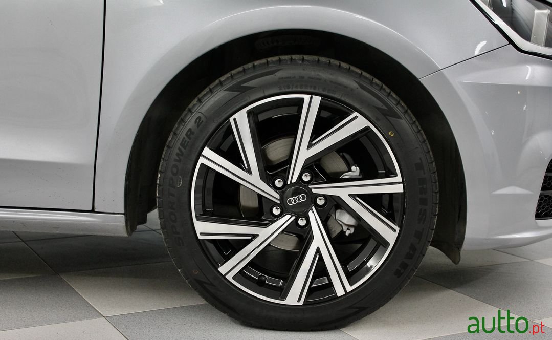 2017' Audi A1 Sportback photo #5