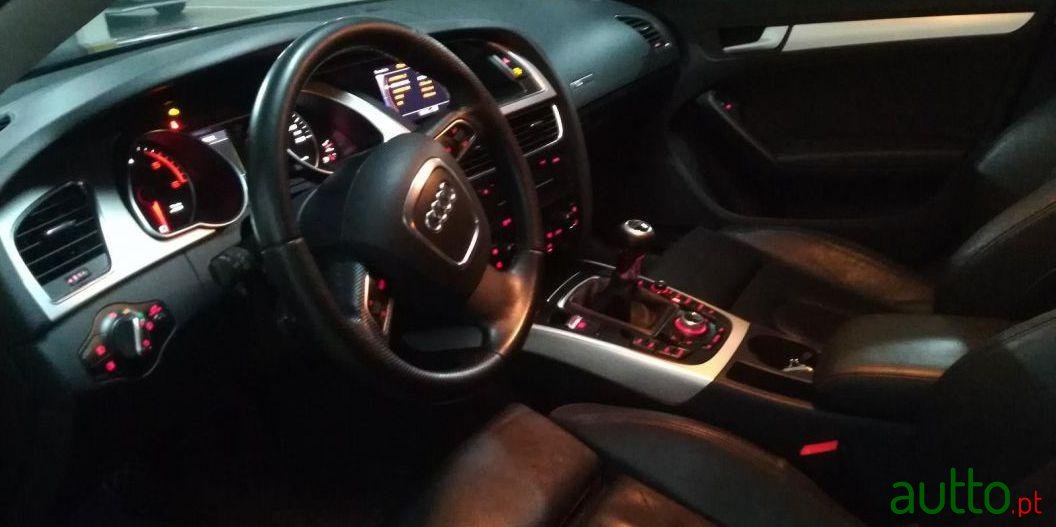 2011' Audi A5 Sportback photo #3