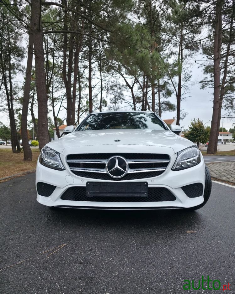 2021' Mercedes-Benz Classe C photo #2