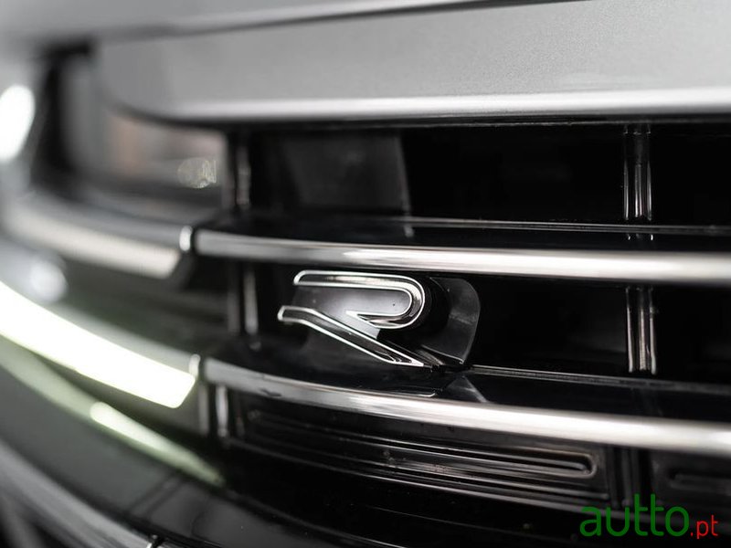 2022' Volkswagen Arteon photo #6