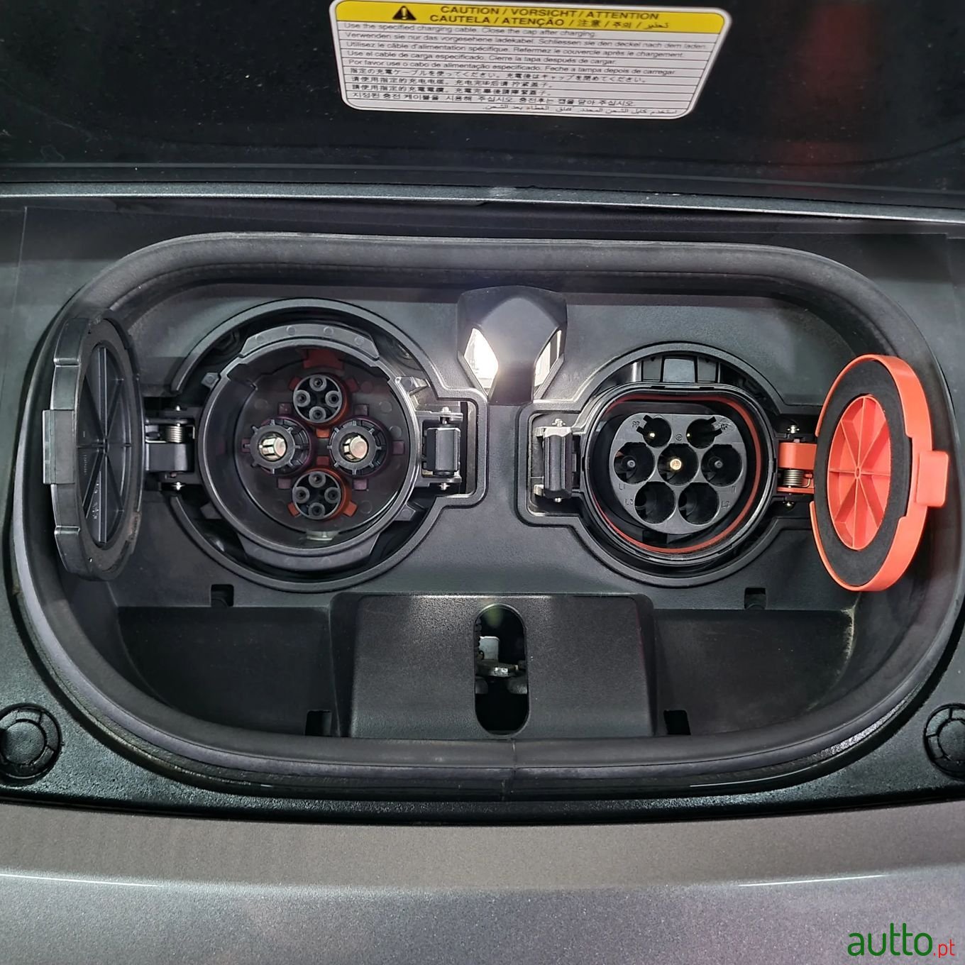 2018' Nissan Leaf photo #3