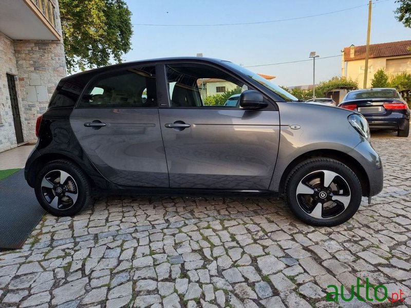 2019' Smart Forfour 1.0 Passion 71 photo #5