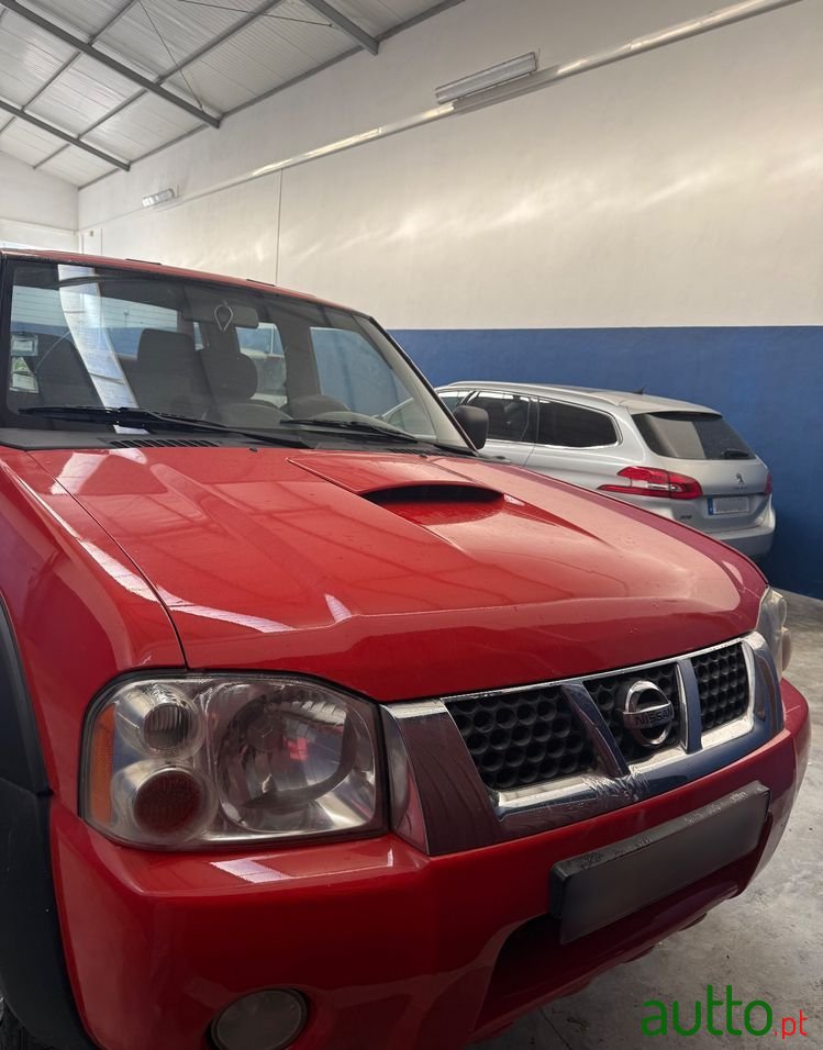 2004' Nissan Navara photo #2