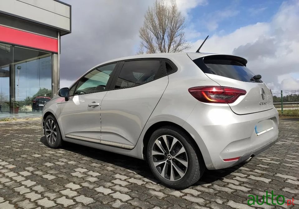 2020' Renault Clio photo #4