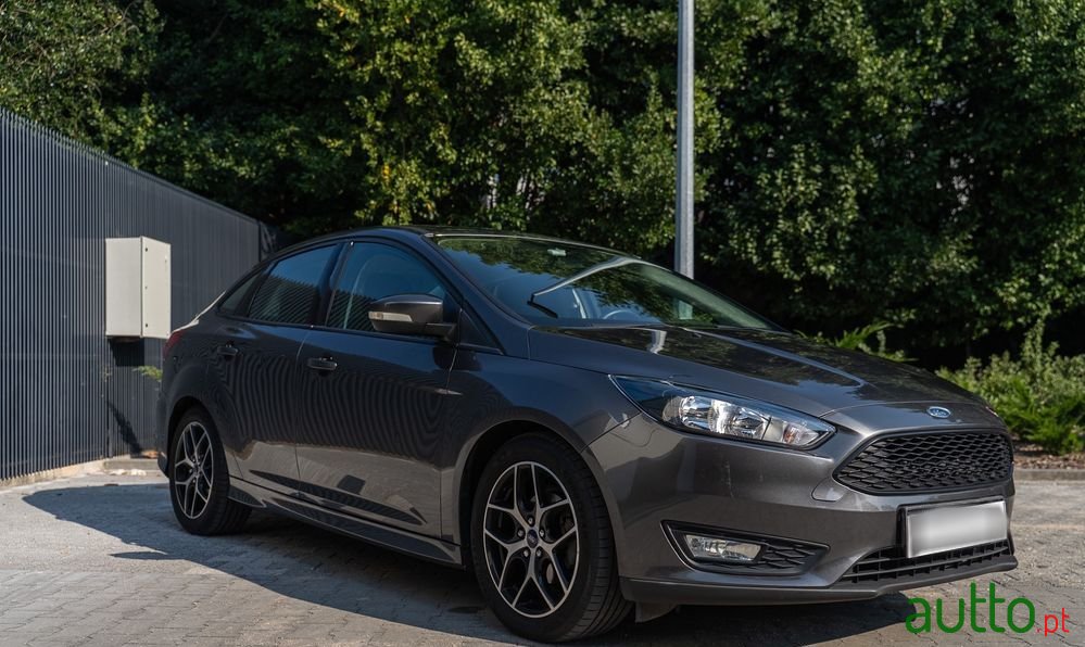 2015' Ford Focus photo #5