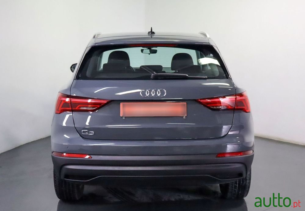 2022' Audi Q3 45 Tfsie S Tronic photo #4