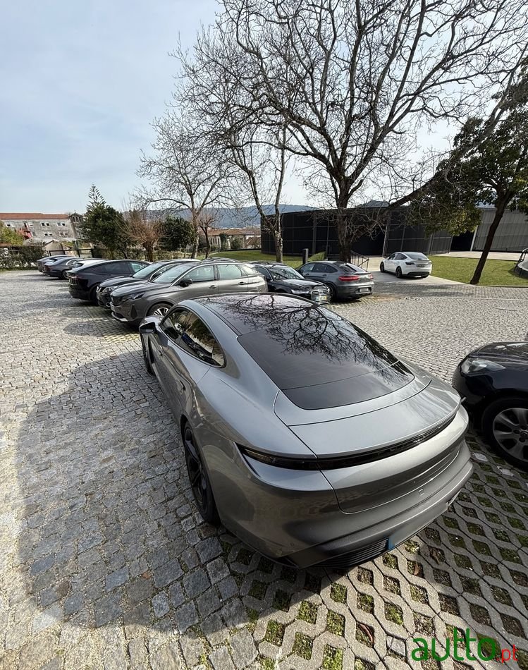 2023' Porsche Taycan Standard photo #4