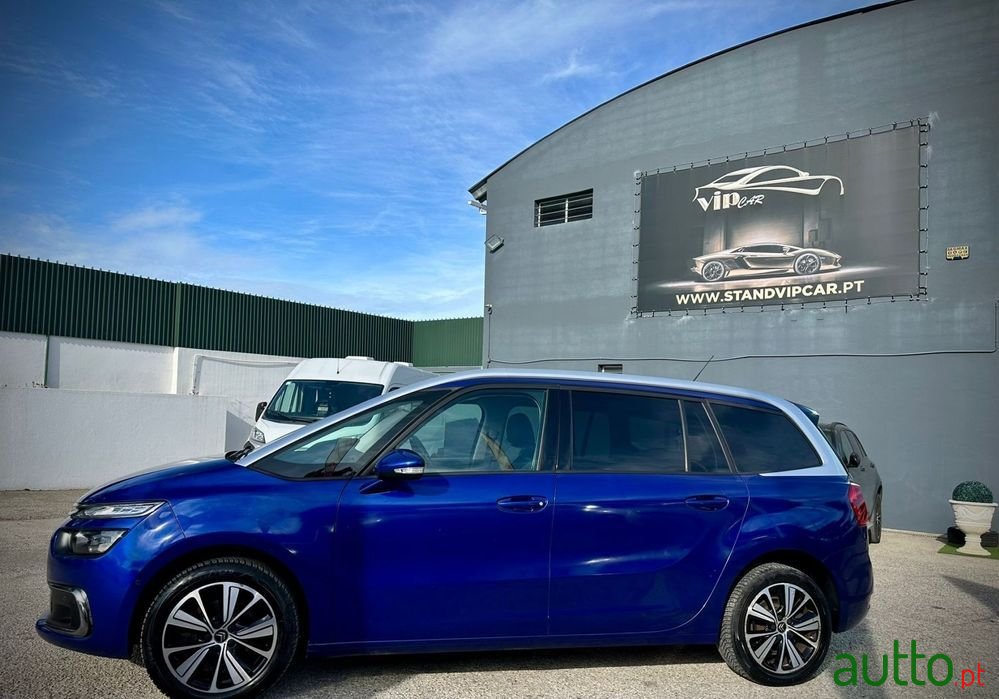 2017' Citroen C4 Grand Picasso photo #4