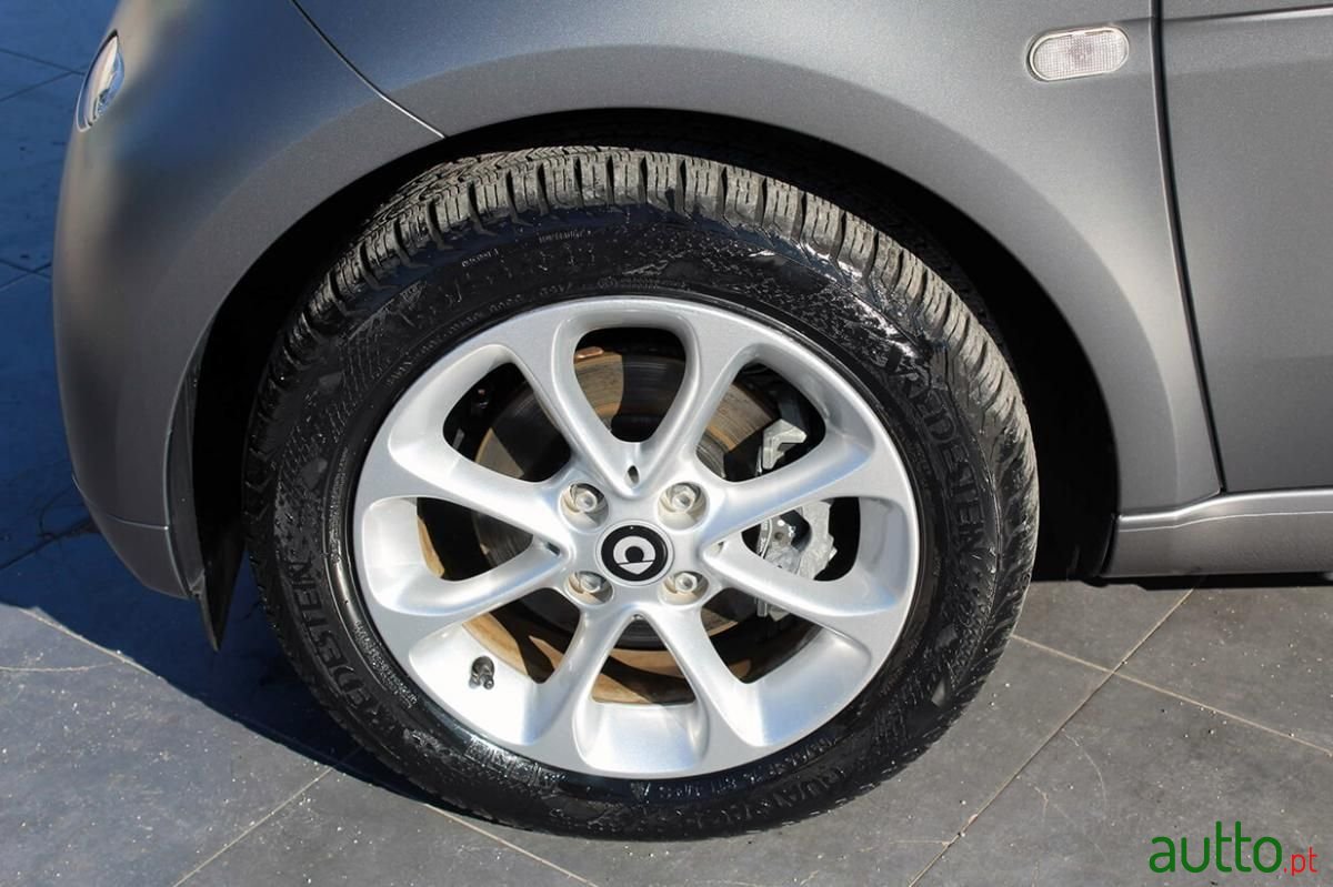 2017' Smart Fortwo photo #5