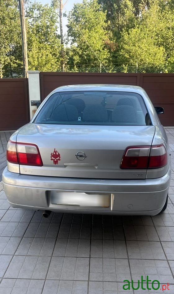 2000' Opel Omega 2.2 Elegance photo #4