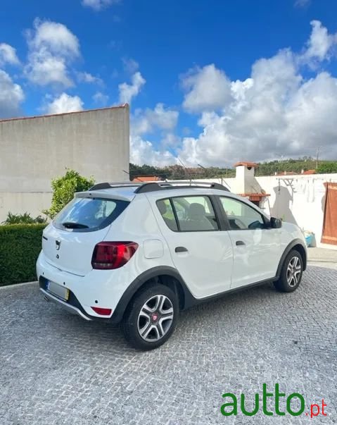 2019' Dacia Sandero Stepway photo #3