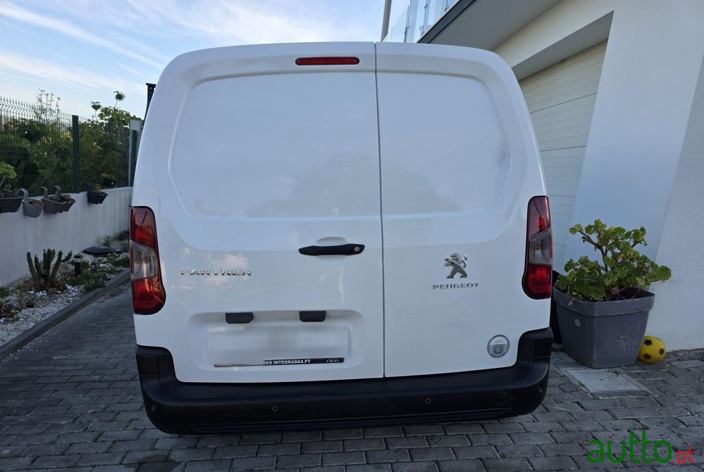 2019' Peugeot Partner photo #5