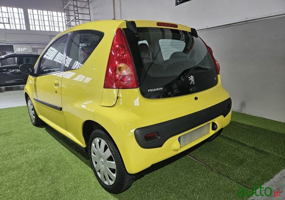 2006' Peugeot 107 photo #5