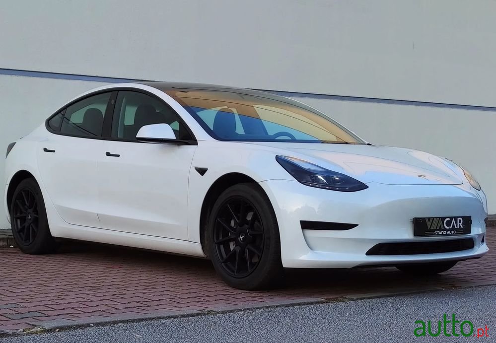2023' Tesla Model 3 photo #2