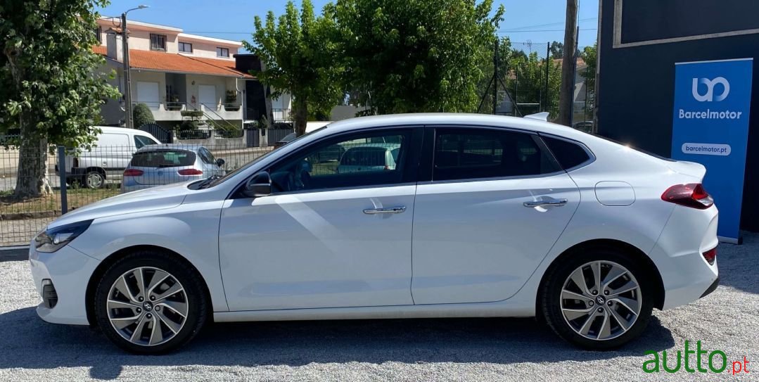 2018' Hyundai i30 photo #3