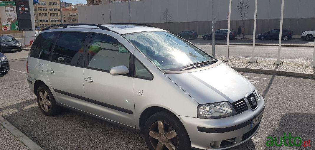 2008' SEAT Alhambra 1900 Tdi 2008 photo #3
