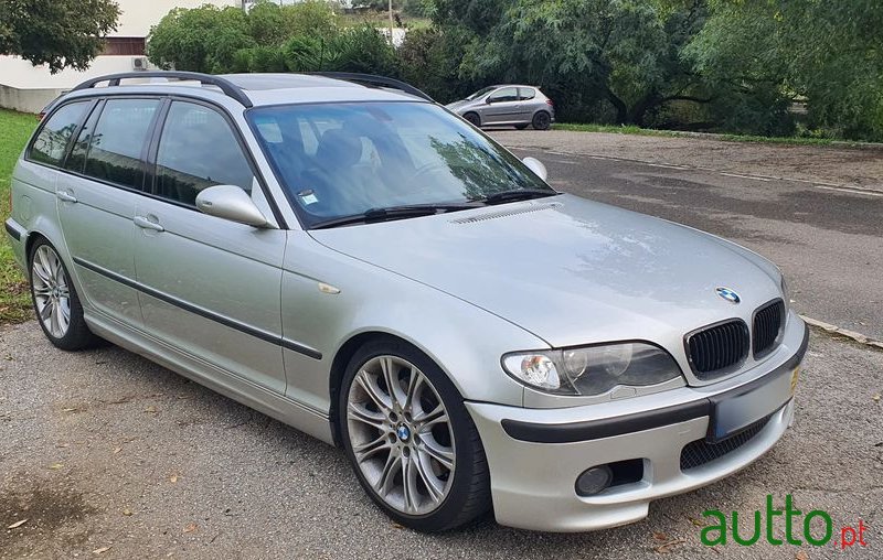 2002' BMW 320 D Touring Sport photo #3