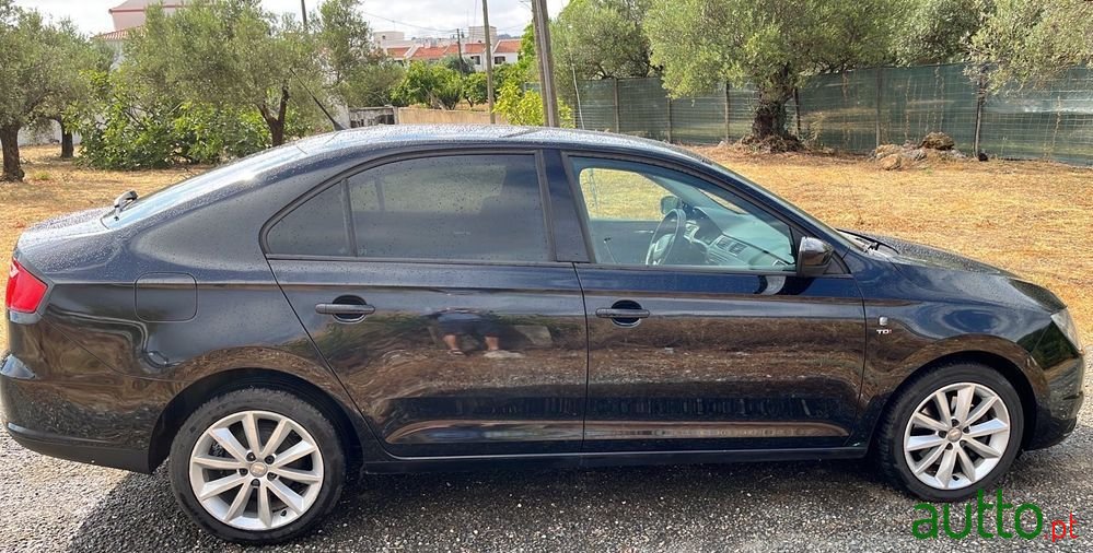 2012' SEAT Toledo photo #1