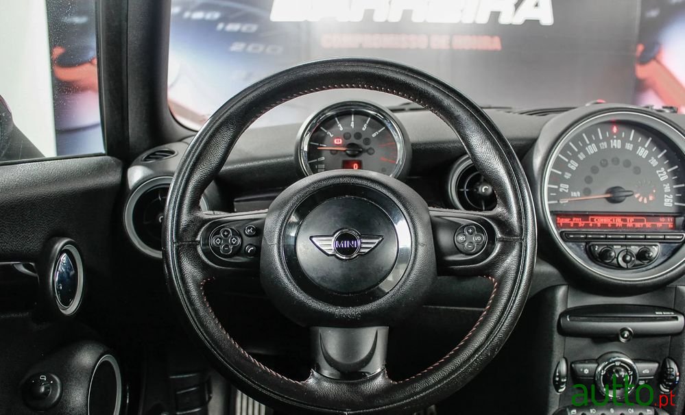 2011' MINI Clubman John Cooper Works photo #4