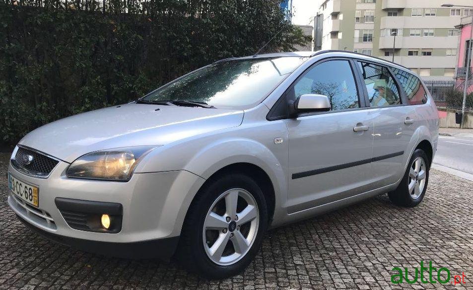 2006' Ford Focus Sw photo #1