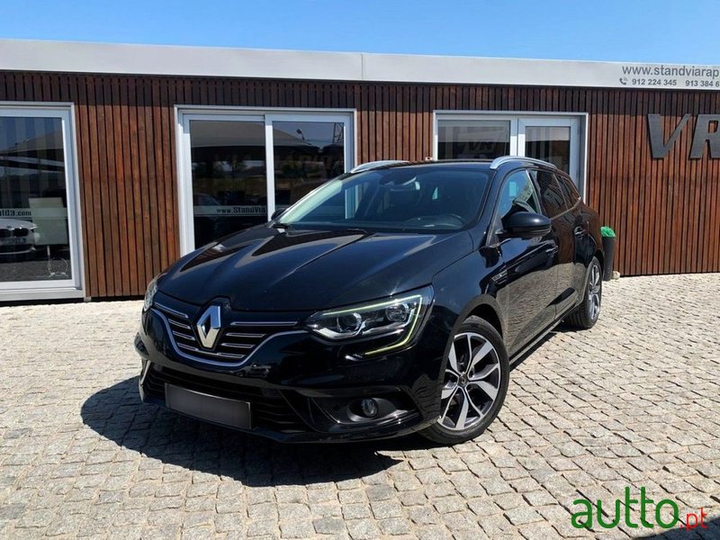 2018' Renault Megane Sport Tourer photo #1