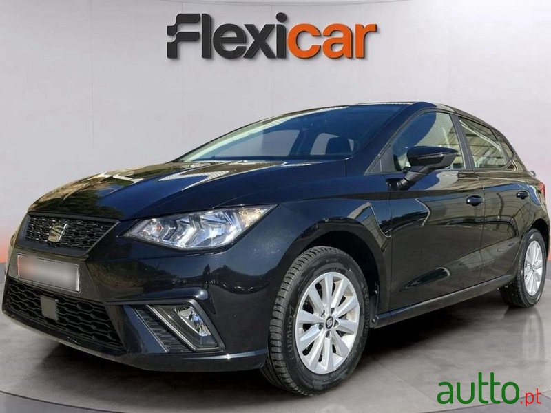 2021' SEAT Ibiza 1.0 Tsi Style photo #5