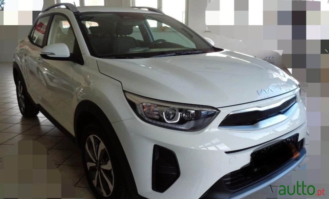 2022' Kia Stonic photo #2