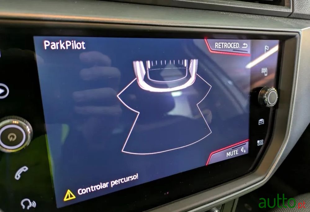 2020' SEAT Arona 1.0 Tsi Style photo #5