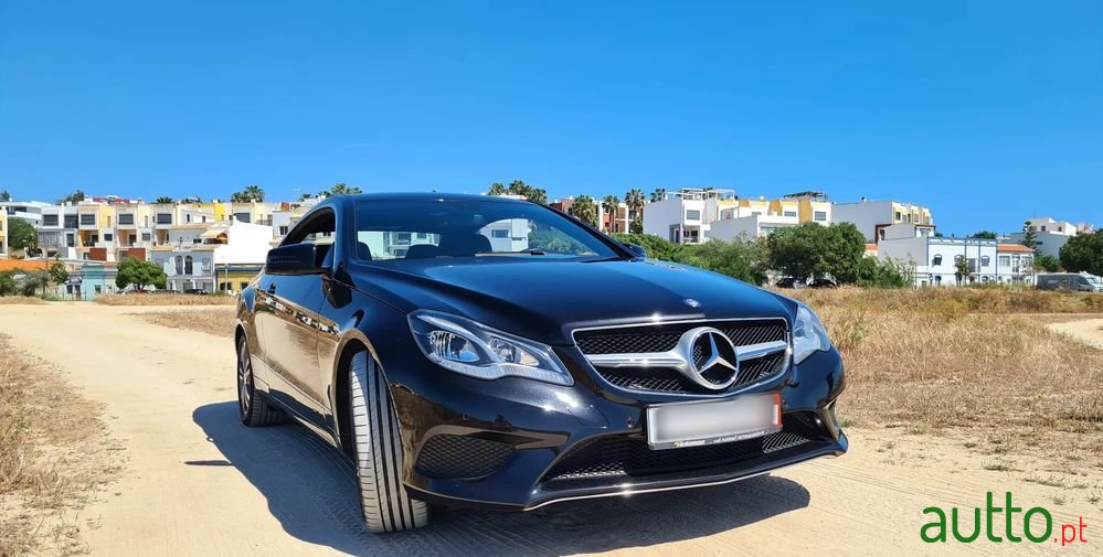 2015' Mercedes-Benz E 200 photo #2