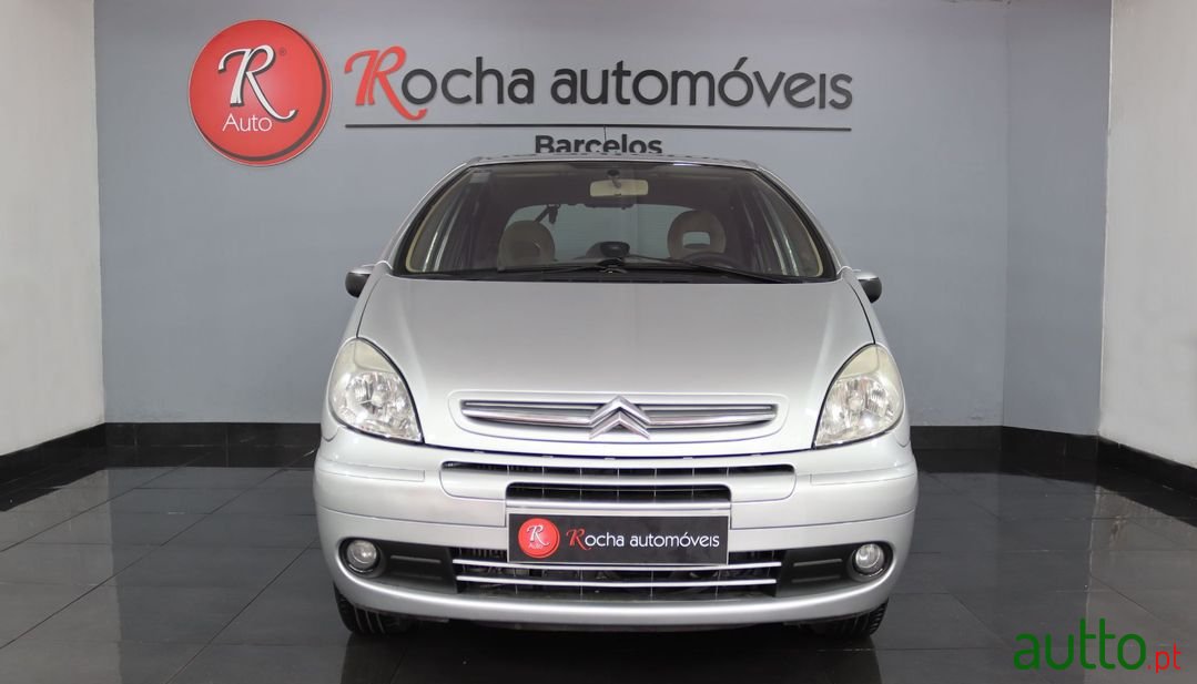 2004' Citroen Xsara Picasso photo #2