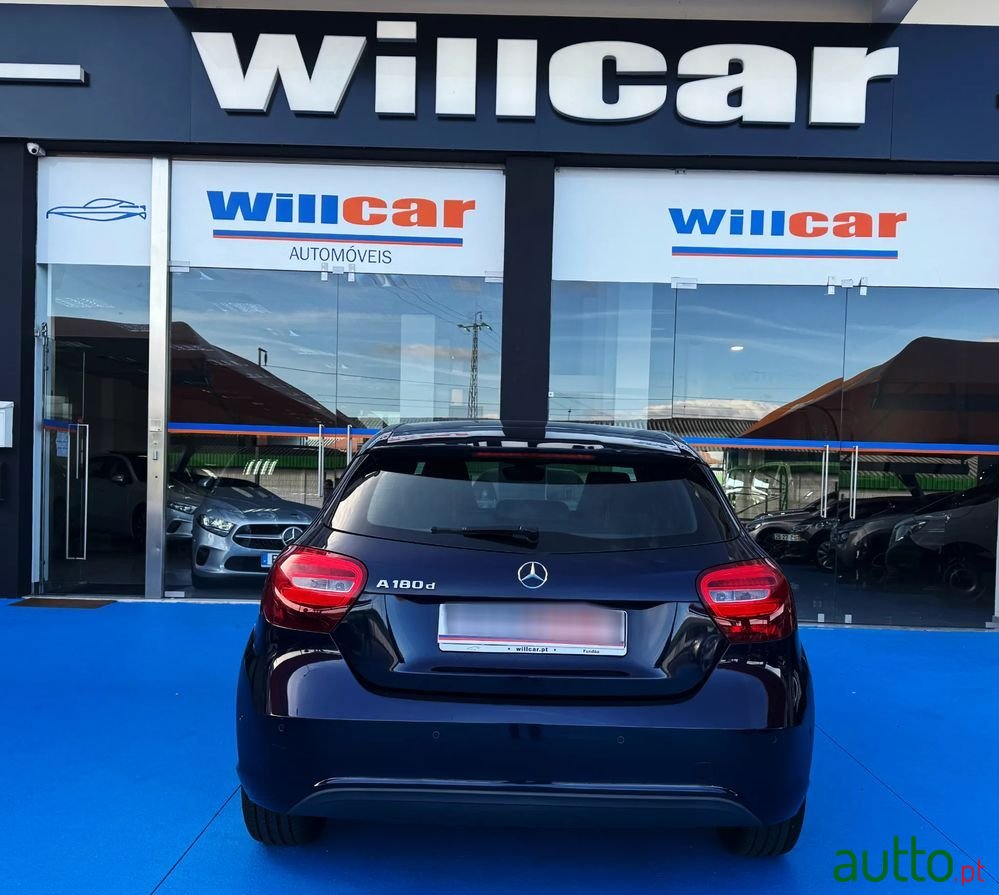 2016' Mercedes-Benz Classe A D Style photo #4