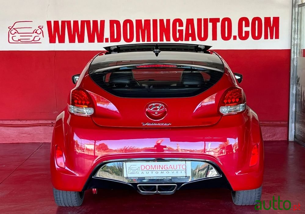 2011' Hyundai Veloster photo #5