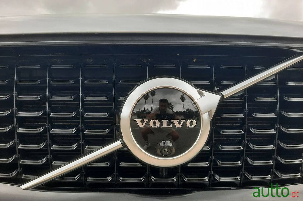 2021' Volvo Xc 90 photo #3
