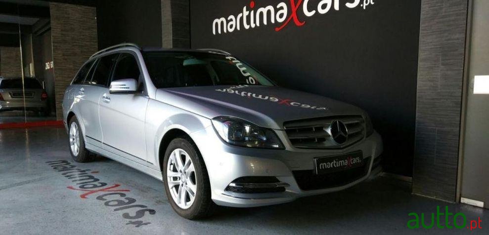 2013' Mercedes-Benz C-220 photo #3