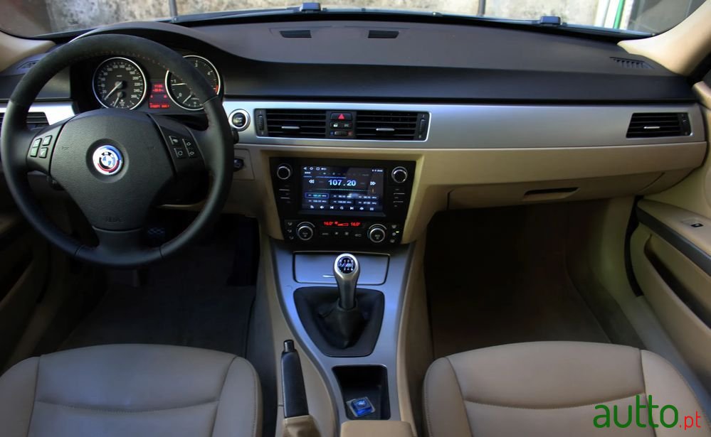 2007' BMW Série 3 D Touring photo #5