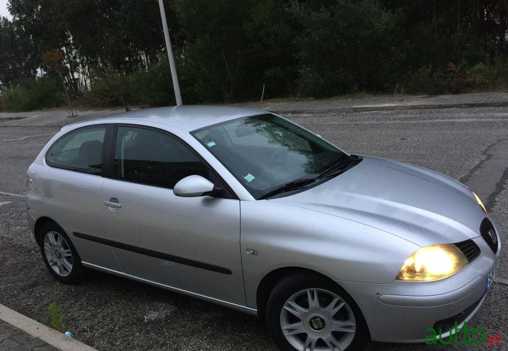 2002' SEAT Ibiza photo #2