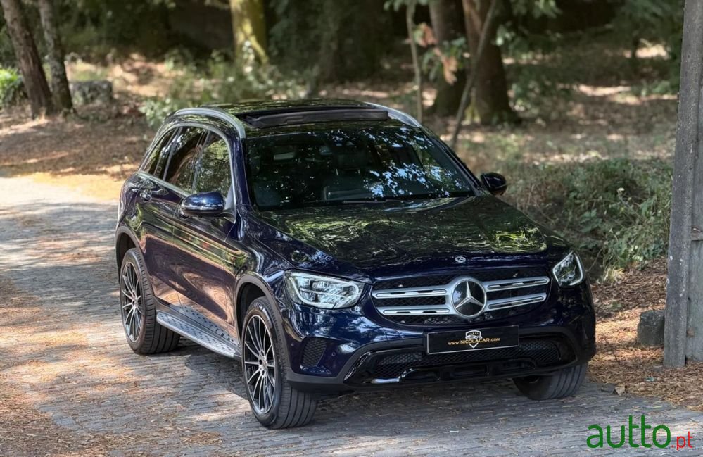 2022' Mercedes-Benz Classe Glc E 4Matic photo #2