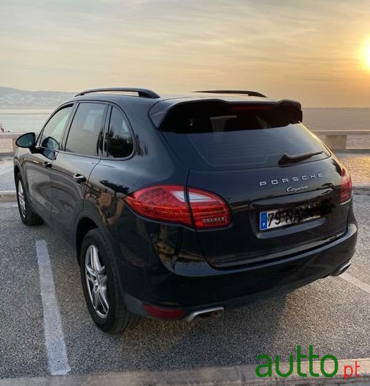 2012' Porsche Cayenne Ver-Ii photo #3