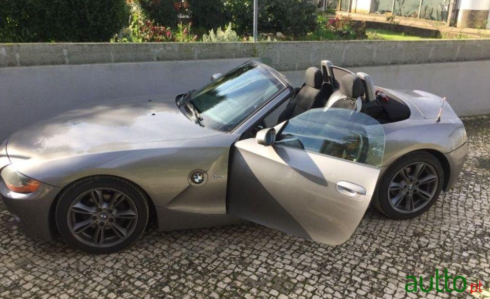2004' BMW Z4 2.2I photo #1