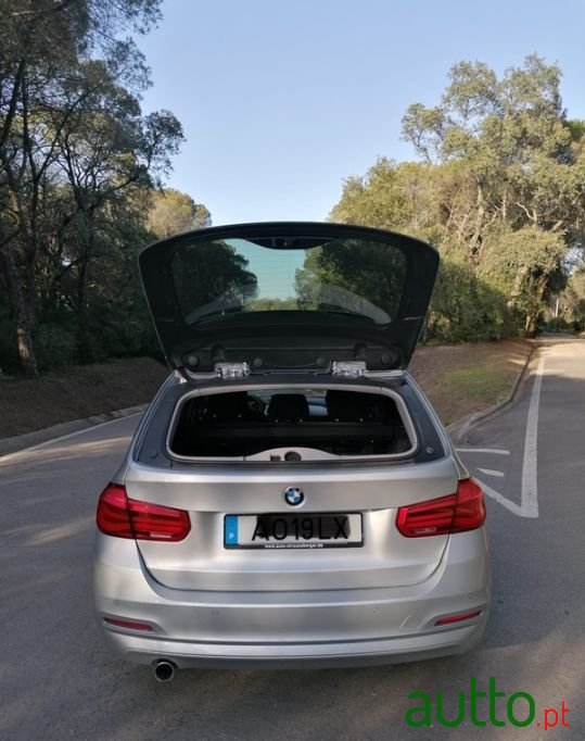 2017' BMW 318 photo #4