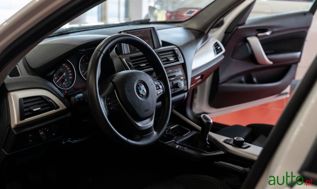 2016' BMW 116 Sport photo #4